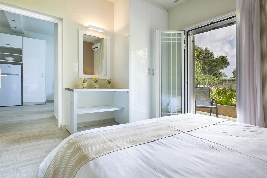 Olive Grove Studios & Apartments Svoronata Exterior foto