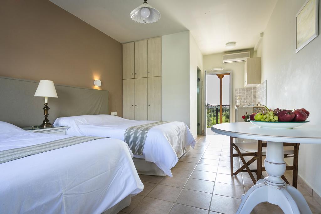 Olive Grove Studios & Apartments Svoronata Exterior foto